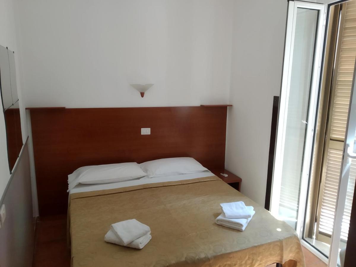 San Daniele Bundi House Otel Roma Dış mekan fotoğraf