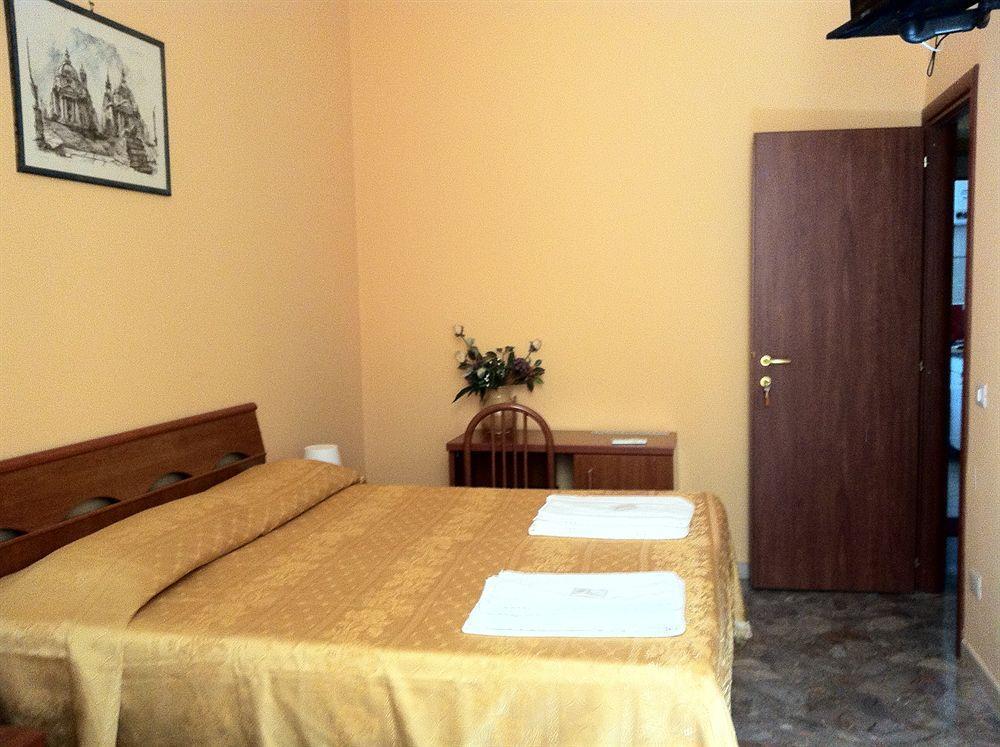 San Daniele Bundi House Otel Roma Dış mekan fotoğraf